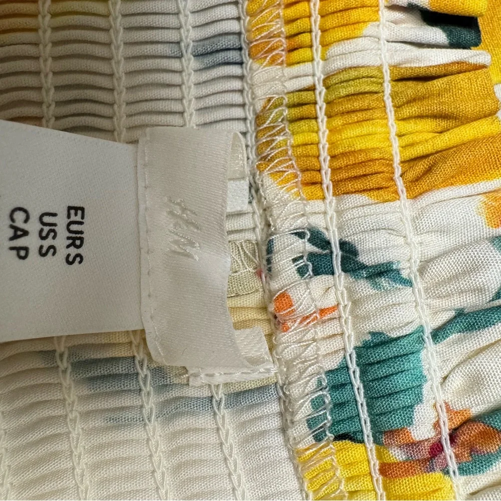 H&M Lemon Print Smocked Sundress White Yellow Sleeveless S Bonus earrings NWT - Picture 14 of 16